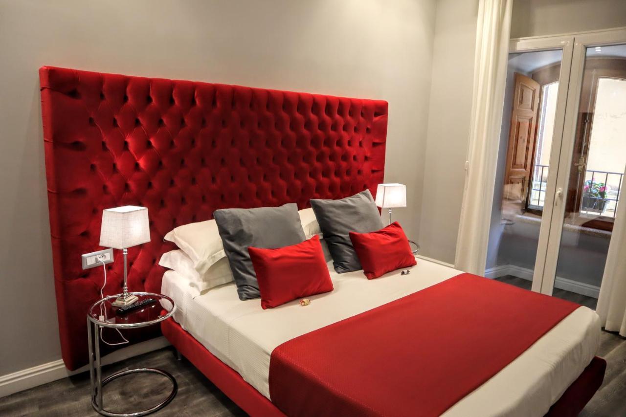 Millina Suites In Navona Rome Bagian luar foto