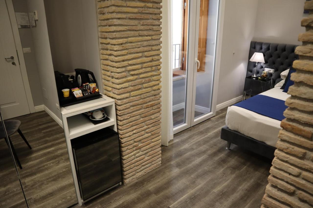 Millina Suites In Navona Rome Bagian luar foto