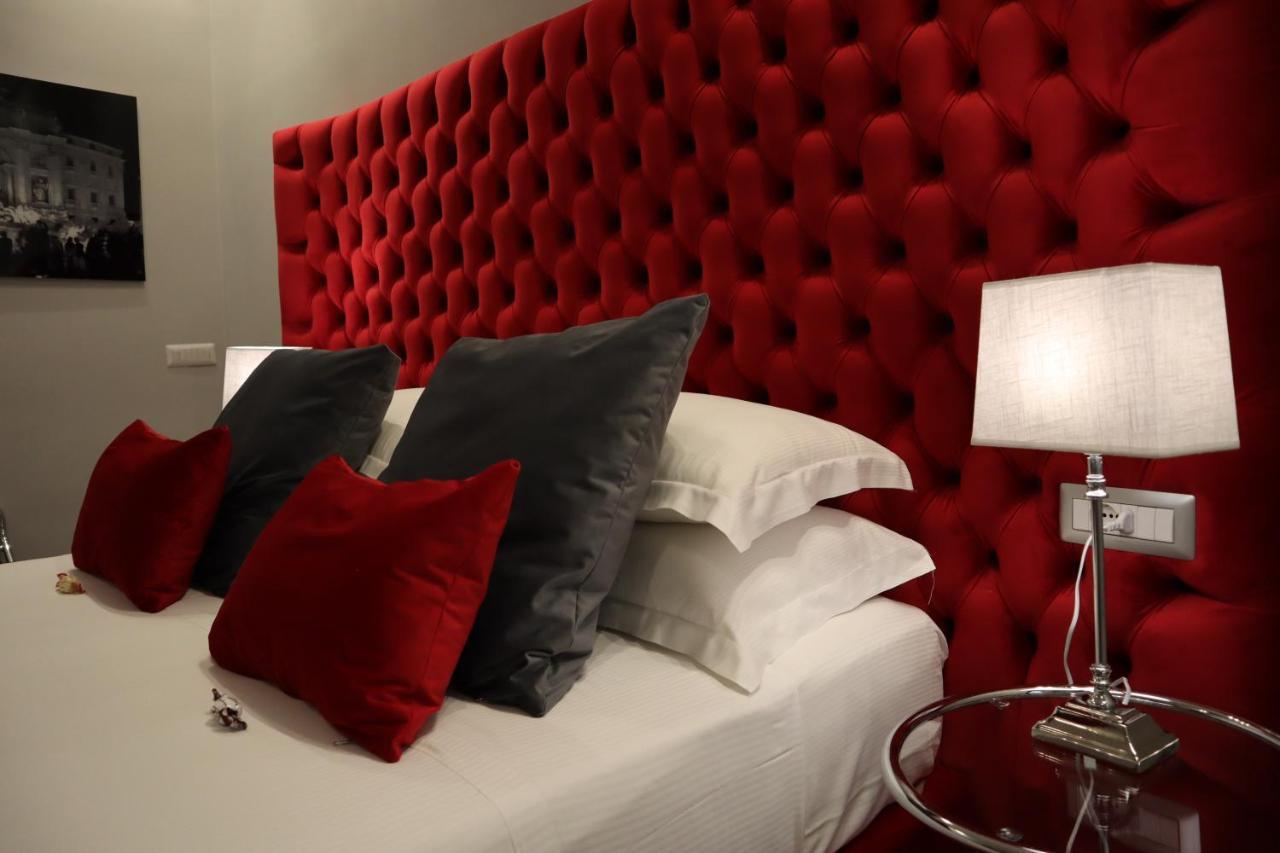 Millina Suites In Navona Rome Bagian luar foto