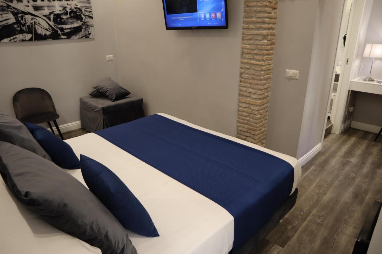 Millina Suites In Navona Rome Bagian luar foto
