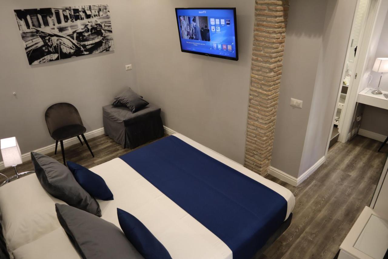 Millina Suites In Navona Rome Bagian luar foto