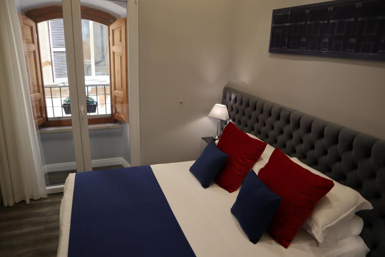 Millina Suites In Navona Rome Bagian luar foto