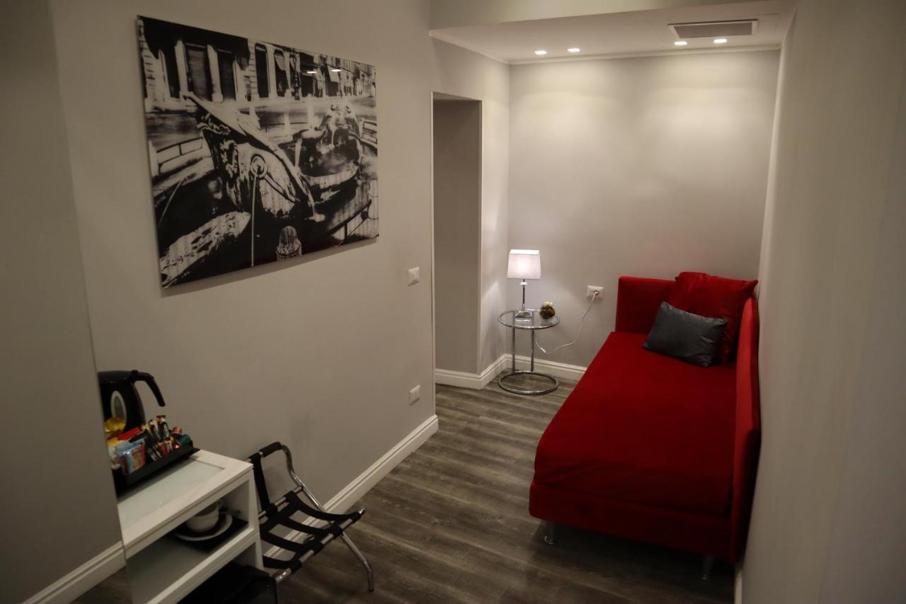 Millina Suites In Navona Rome Bagian luar foto