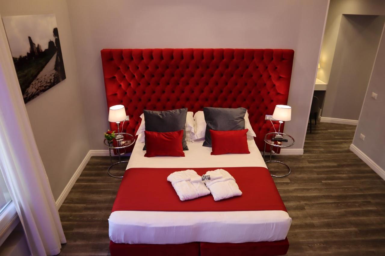 Millina Suites In Navona Rome Bagian luar foto