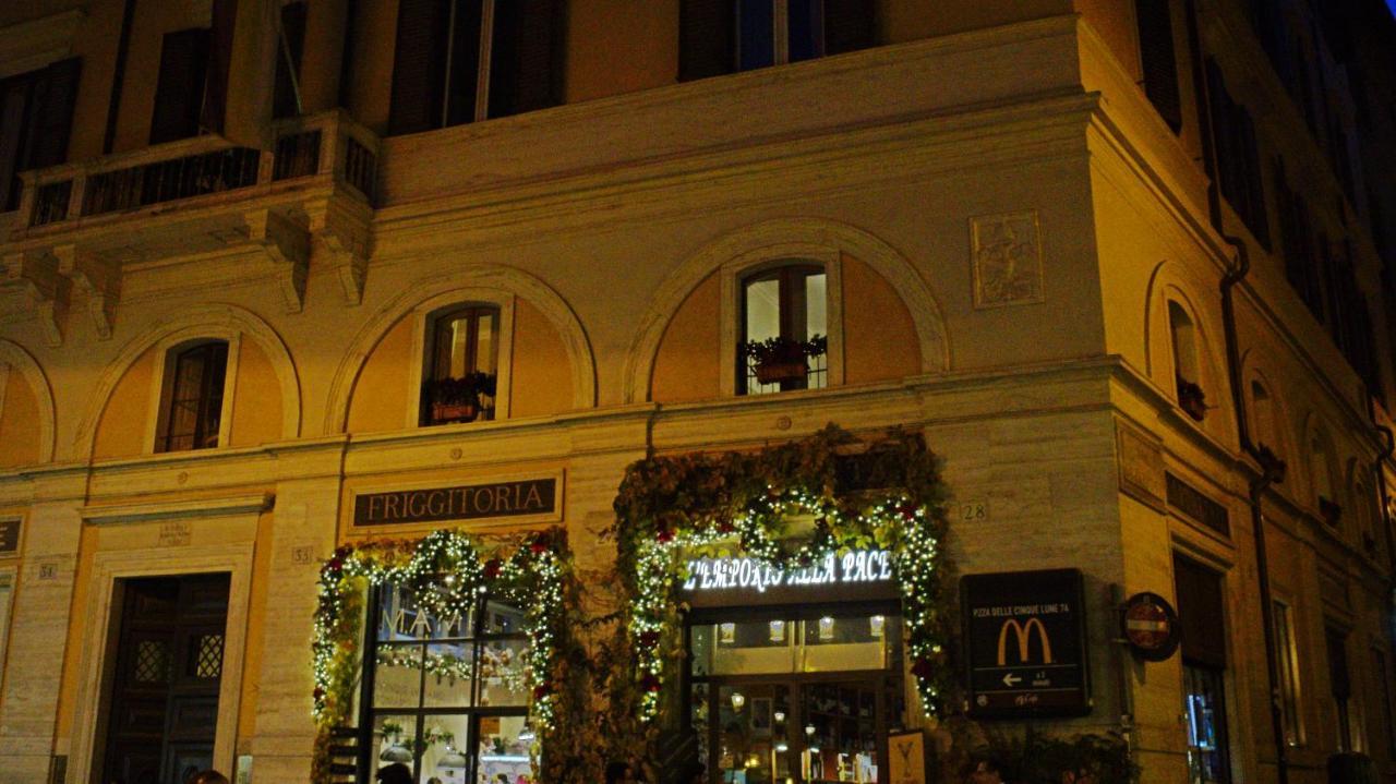 Millina Suites In Navona Rome Bagian luar foto