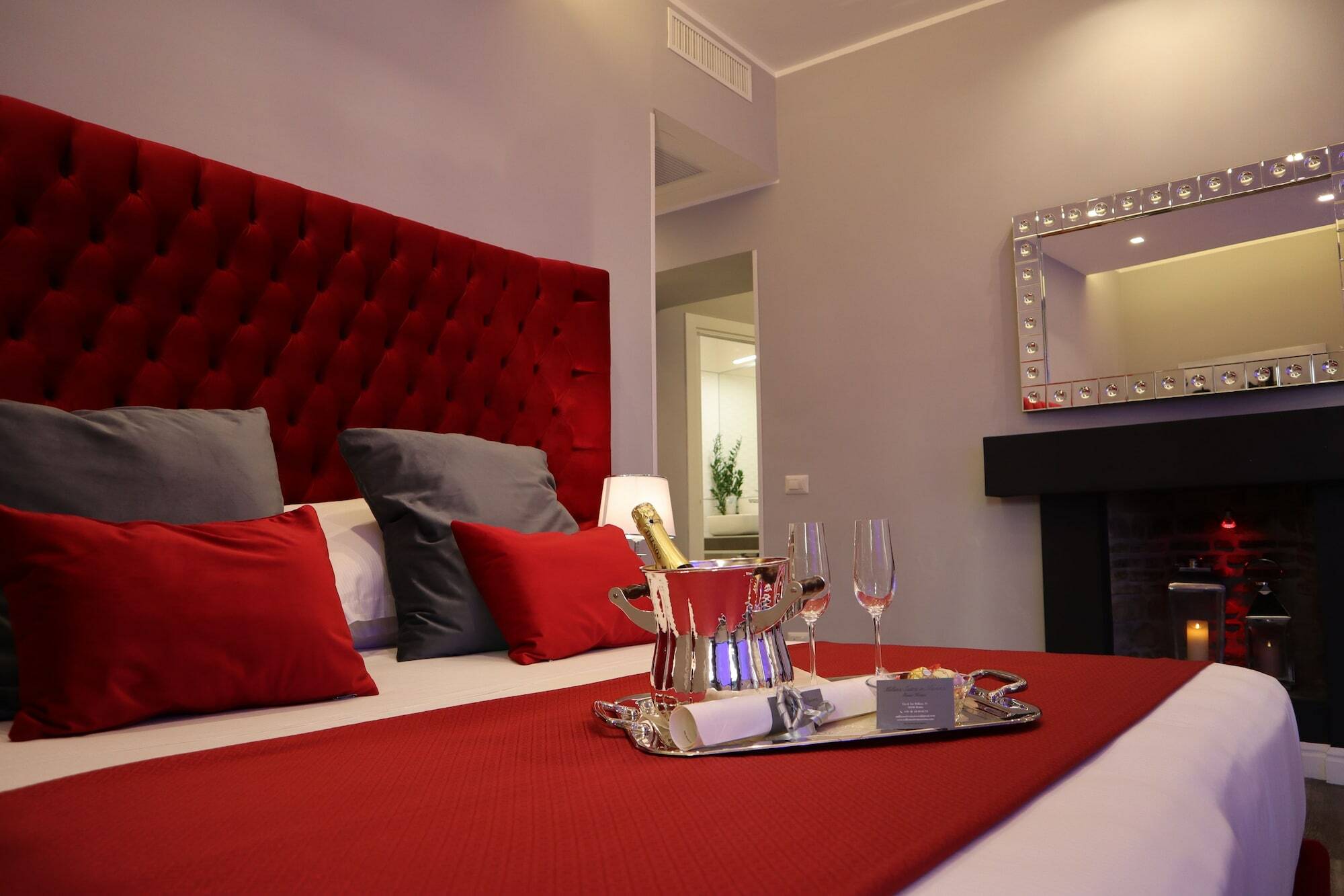 Millina Suites In Navona Rome Bagian luar foto
