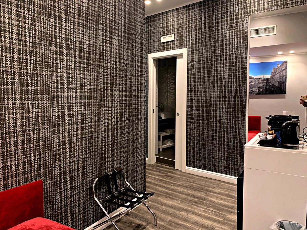 Millina Suites In Navona Rome Bagian luar foto
